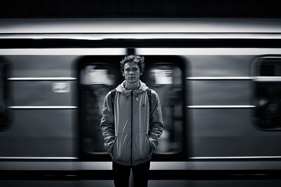 Ways to pass the time while commuting