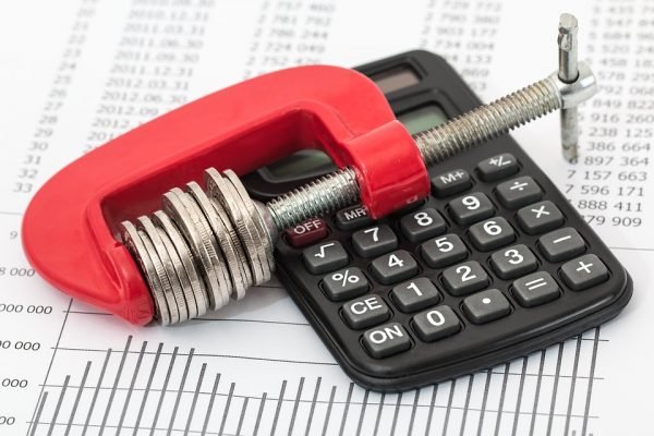 How to lower moving expenses in Chicago?