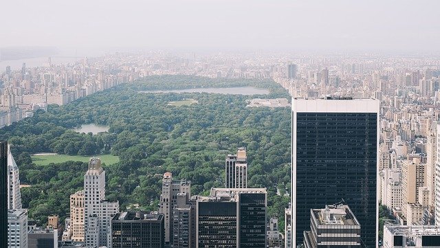 Central Park is close to Hell's Kitchen, which makes is one of the best Chicago neighborhoods for seniors.