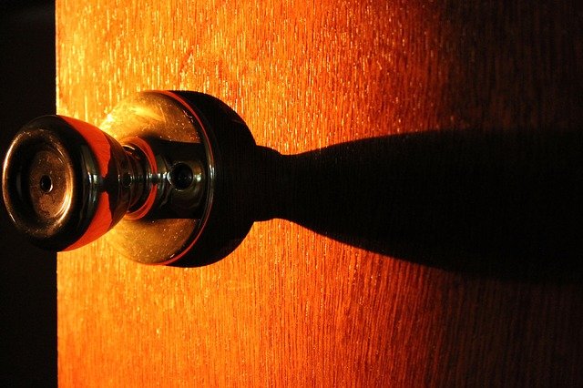 A door knob.