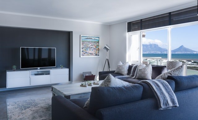 How to stage your home to sell