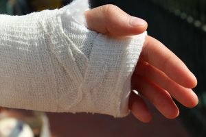 Hand injury that can happen when relocate a piano.