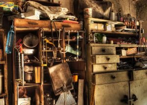 Keep your garage well organized to prevent mold from appearing.