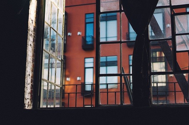 How to prevent moisture in your Chicago apartment