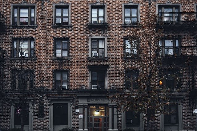 Challenges for first-time Chicago renters