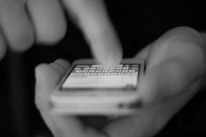 texting to keep in touch after a long distance move to Chicago is easy