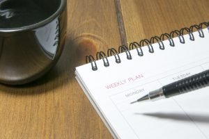 Weekly plan - a calendar will help with making an Chicago moving preparation timeline