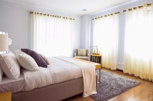 curtains in the bedroom