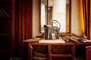 Clutter, declutter your home before relocating nationwide as a senior